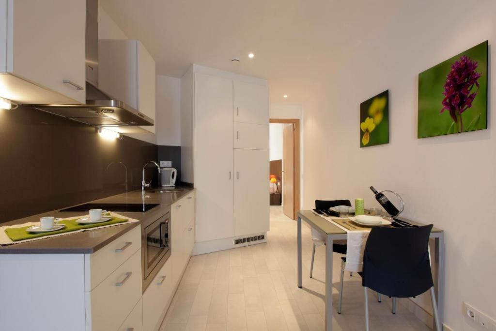 Fisa Rentals Les Corts Apartments Barcelona Kültér fotó