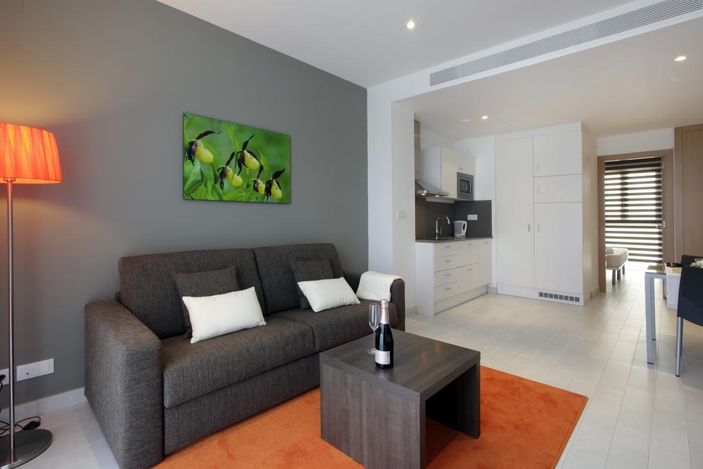 Fisa Rentals Les Corts Apartments Barcelona Kültér fotó